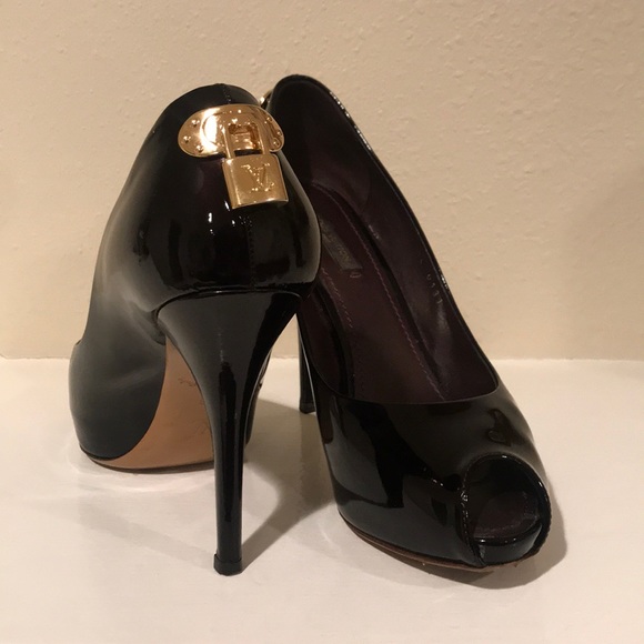 Louis Vuitton shoes. - Picture 7 of 7